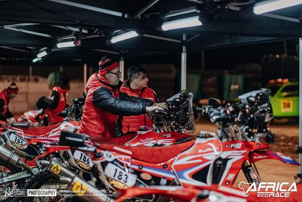 Honda 450 Rally 2019 serbatoi vetroresina 08