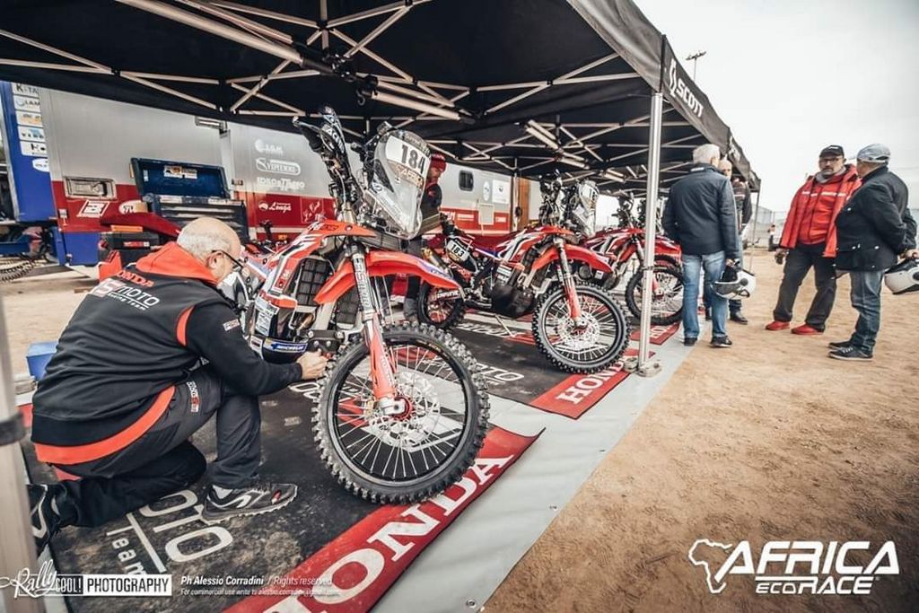 Honda 450 Rally 2019 serbatoi vetroresina 09